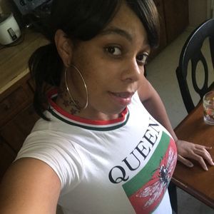 Meet your Posher, Hillary